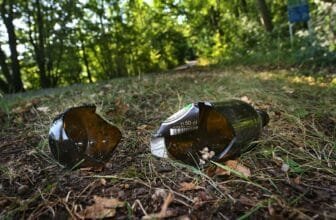 No Hyperlink Between Mild Consuming and Longer Life, Examine Finds