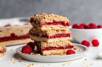 Raspberry Streusel Dessert Bars – The Stay At Home Chef