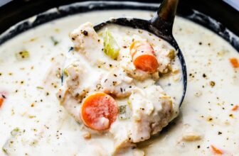 Slow Cooker Creamy Chicken Soup