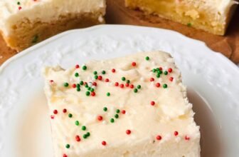 CHRISTMAS SUGAR COOKIE BARS – The Southern Girl Cooks